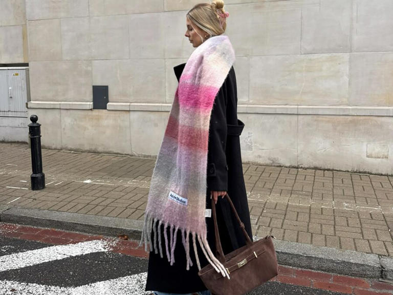 Πώς να κάνεις το κασκόλ σου το πιο stylish κομμάτι της γκαρνταρόμπας ...