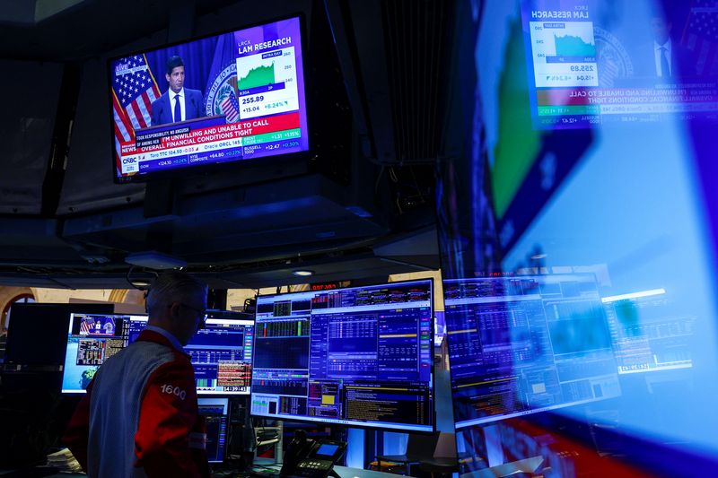 NASDAQ futures slide as Alphabet results intensify AI spending fears