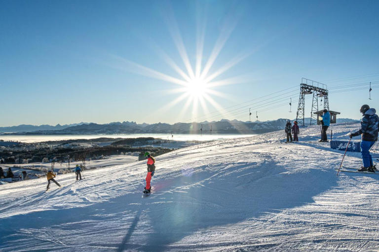 Diese kleinen Skigebiete in Bayern trotzen dem Schneemangel