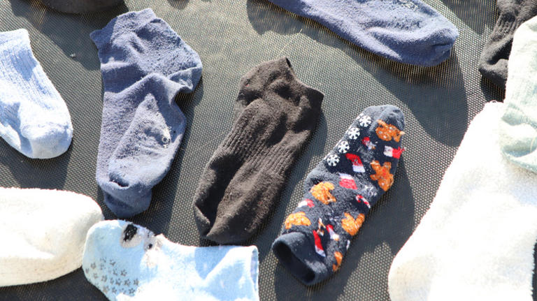 Stop tossing old socks — transform them into cute flower decor