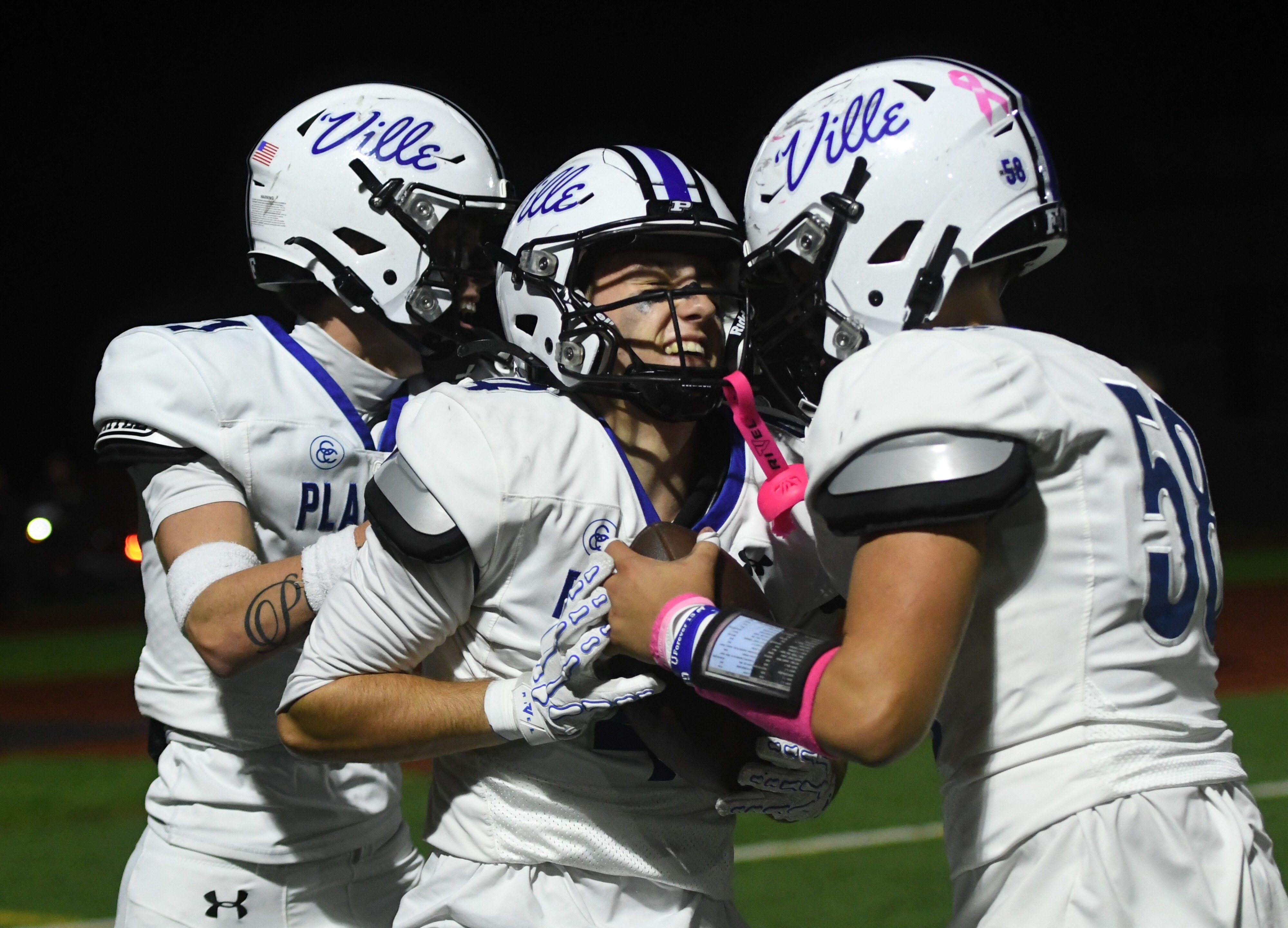 High school football week 8: Unbeaten CT teams' records on line this ...