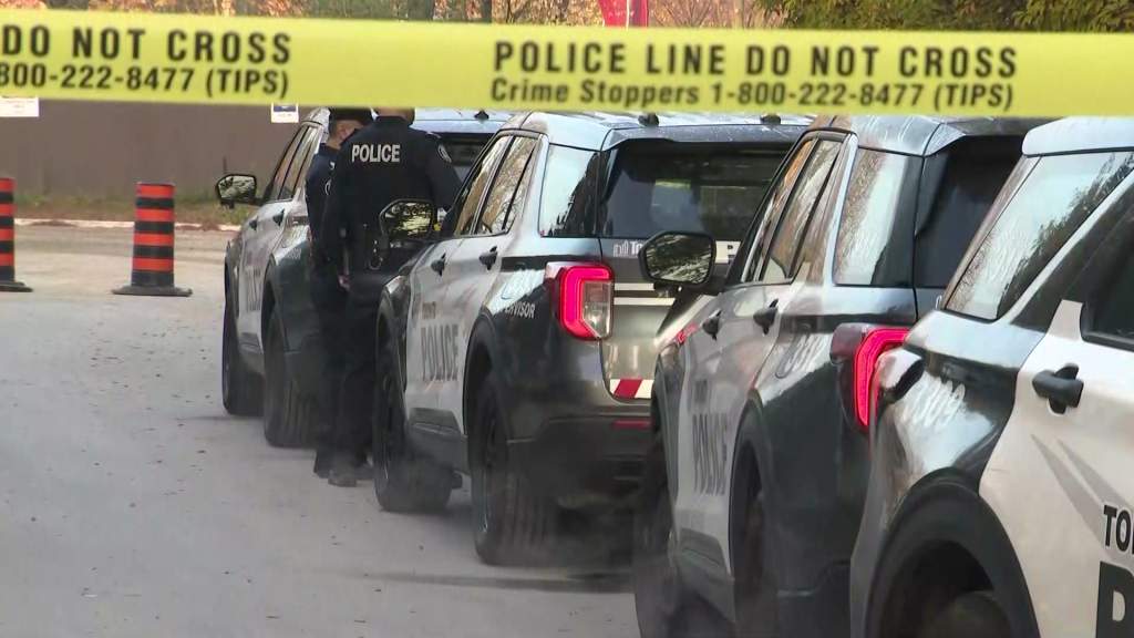 Three family members shot during Bridle Path home invasion: Toronto police