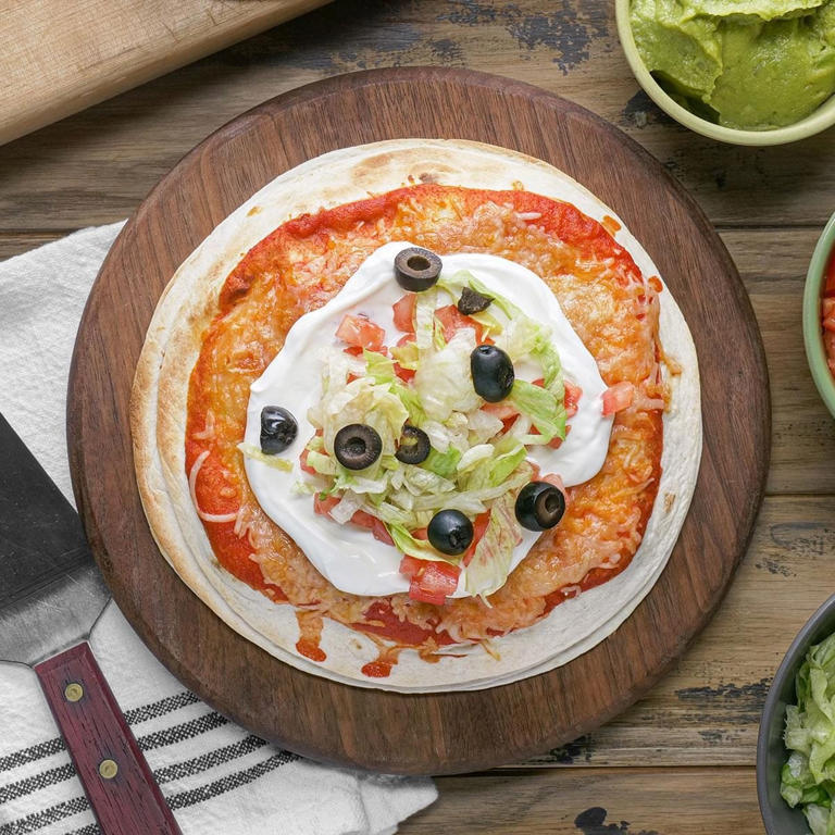 Copycat Taco Bell Mexican pizza