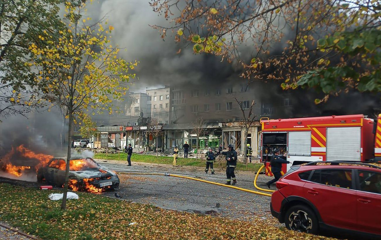 Russia strikes central Chernihiv in deadly attack on civilians