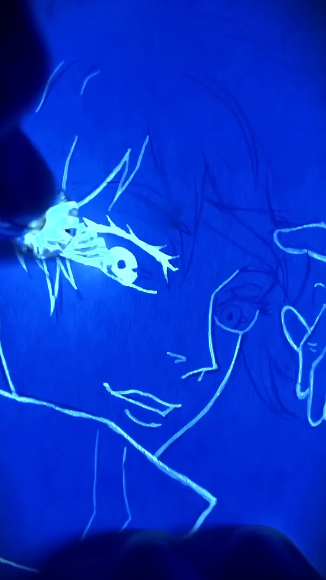 How glowing ink transforms a simple line drawing