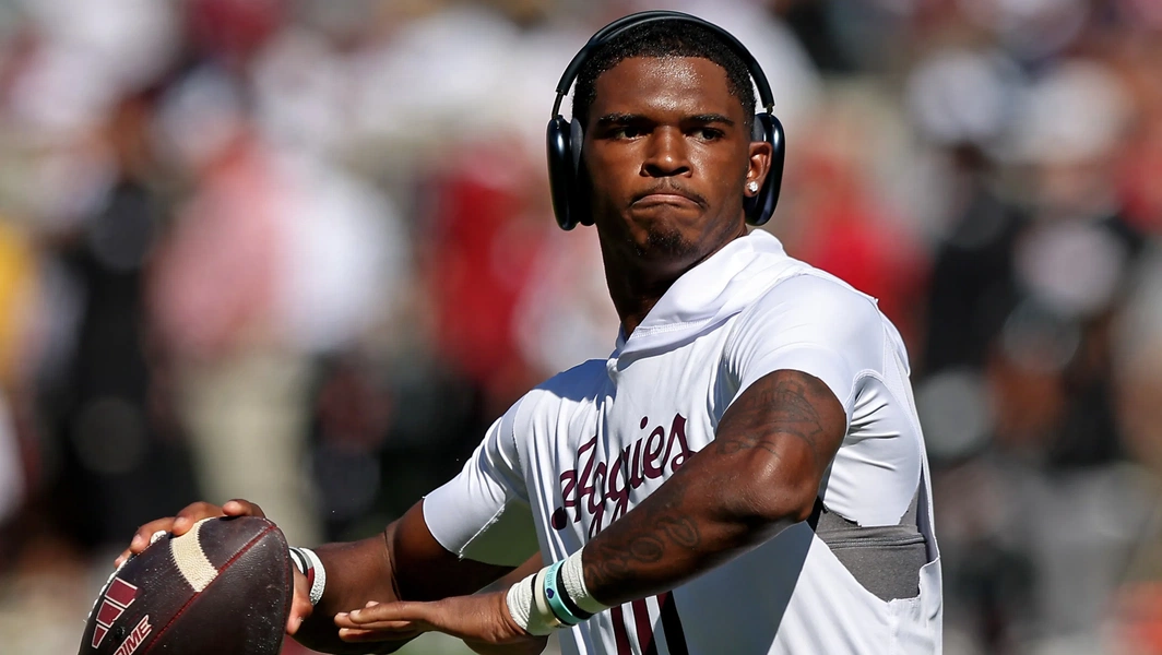 Elko sticks with Reed as Aggies' starter despite struggles