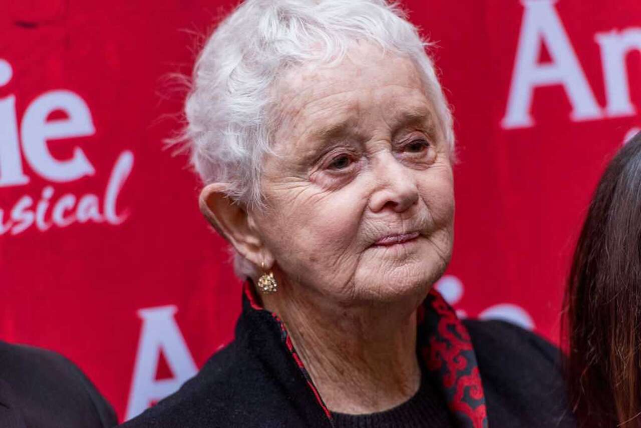 Oscar-nominated actress Barbara Barrie dies via medical assistance, rep ...