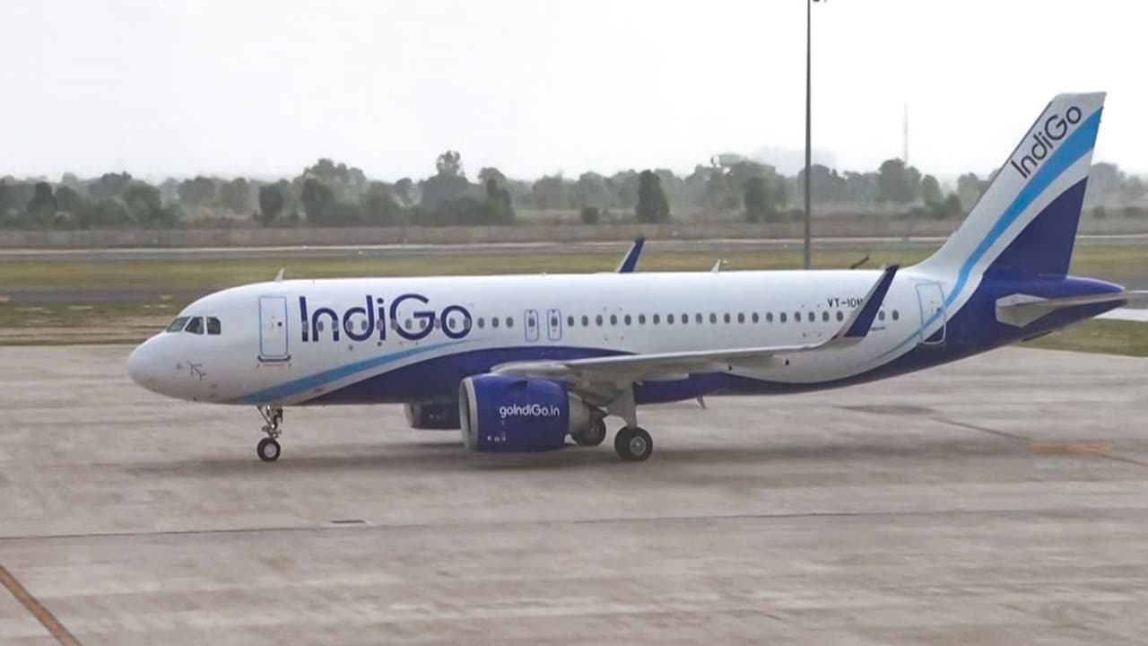 IndiGo: আর্থিক ক্ষতি সামাল দিতে ভাড়া বাড়ানো হচ্ছে, ঘোষণা ইন্ডিগো সিইও-র