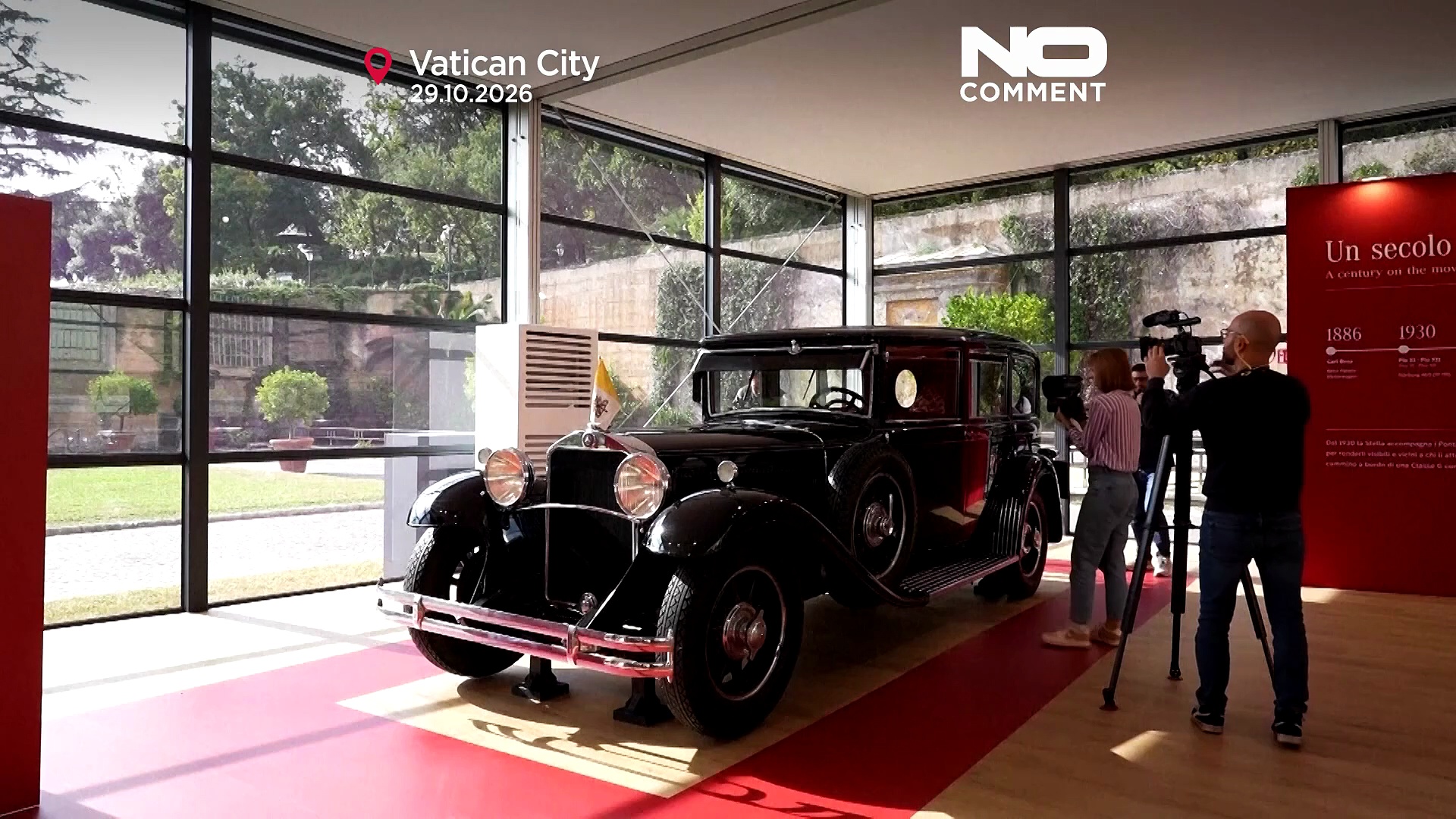 Vatican: Century of Mercedes-Benz popemobiles goes on display