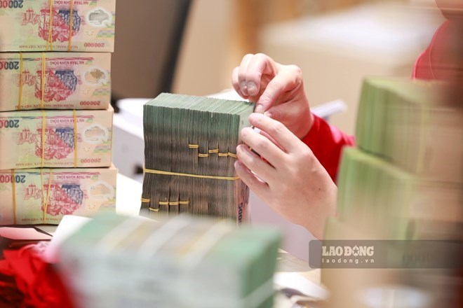 Đề xuất hỗ trợ tối đa 5 triệu đồng/tháng cho cán bộ, công chức làm việc xa nơi cư trú