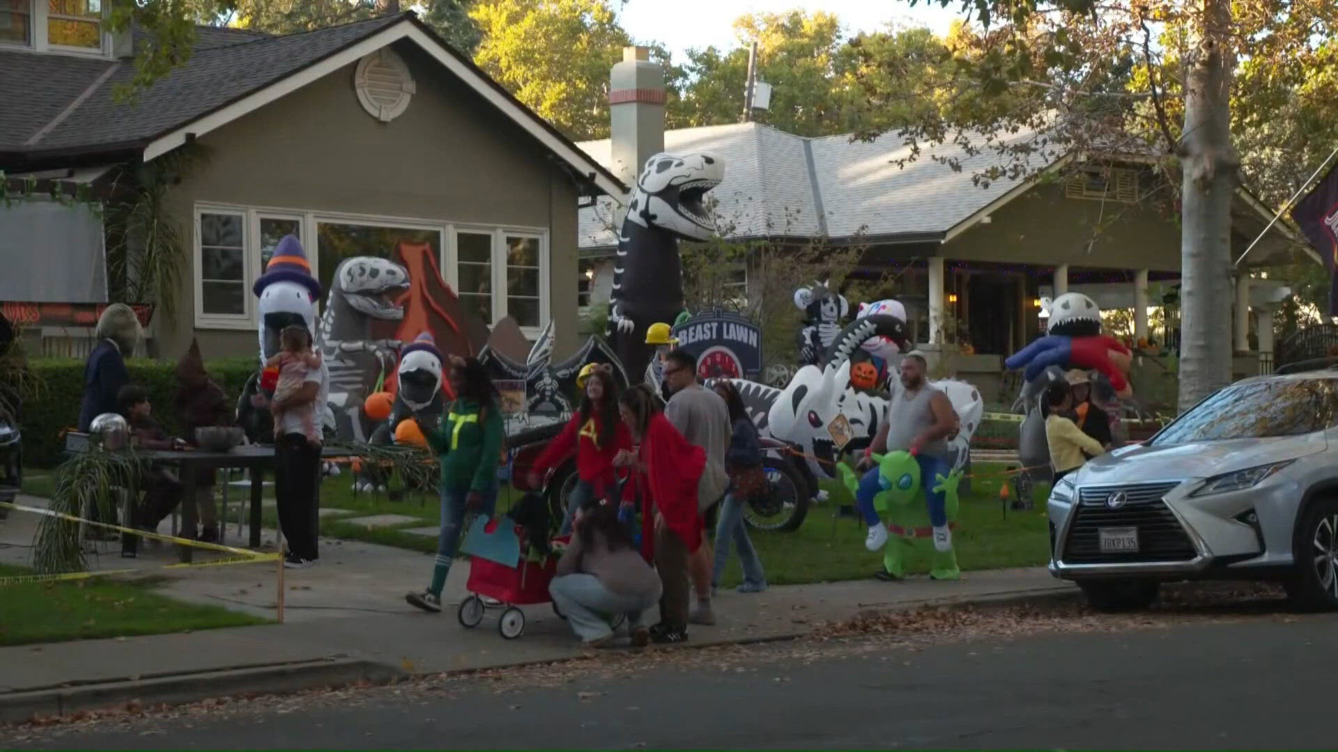 Halloween safety tips for trick-or-treaters and parents