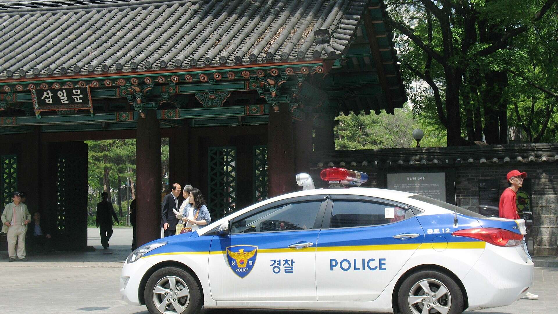 Seoul police book 80 Tesla owners over imported and homemade full self ...