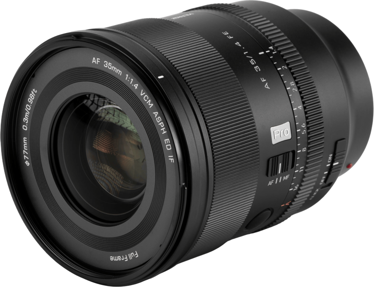 Viltrox rounds out its F1.4 Pro trio with an $829 35mm prime