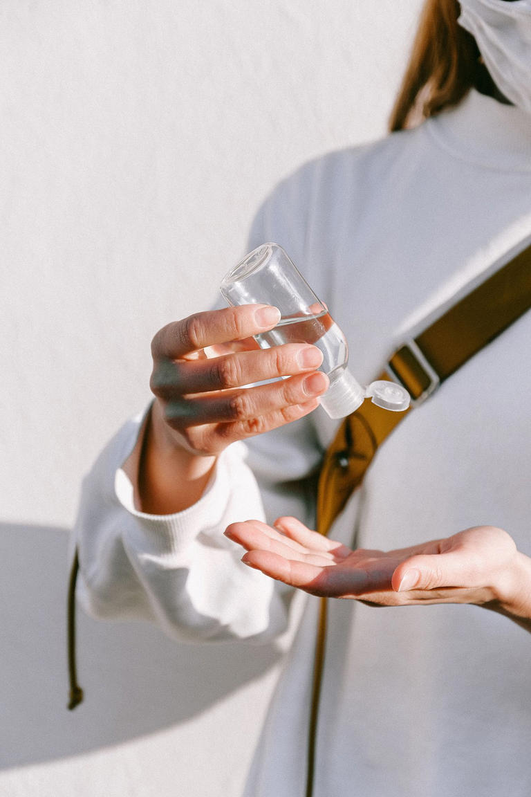 5 common myths about hand sanitisers debunked