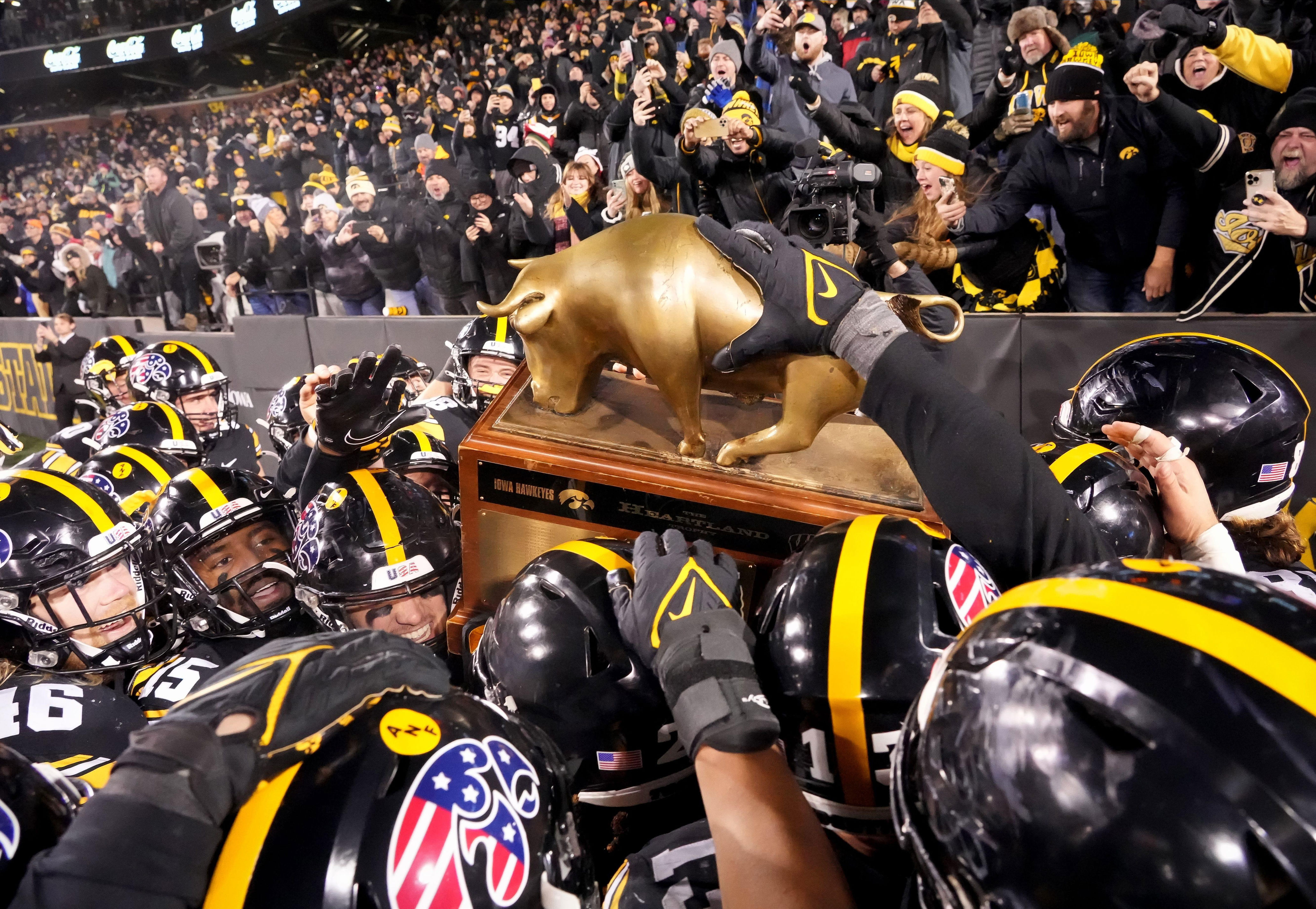 By the numbers: Iowa vs. Wisconsin