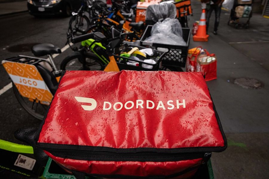 DoorDash to buy Instacart in $17 billion grocery delivery deal