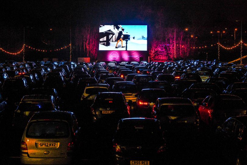 Iconic Loch Lomond Christmas event returns as Scots urged to set alarms ...