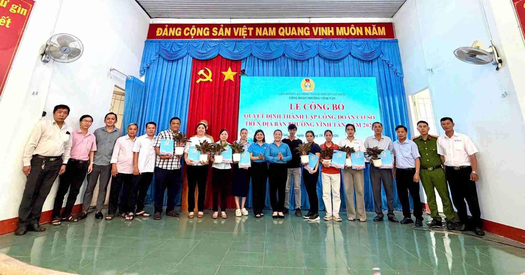 Thành lập thêm 10 công đoàn cơ sở ở phường Vĩnh Tân