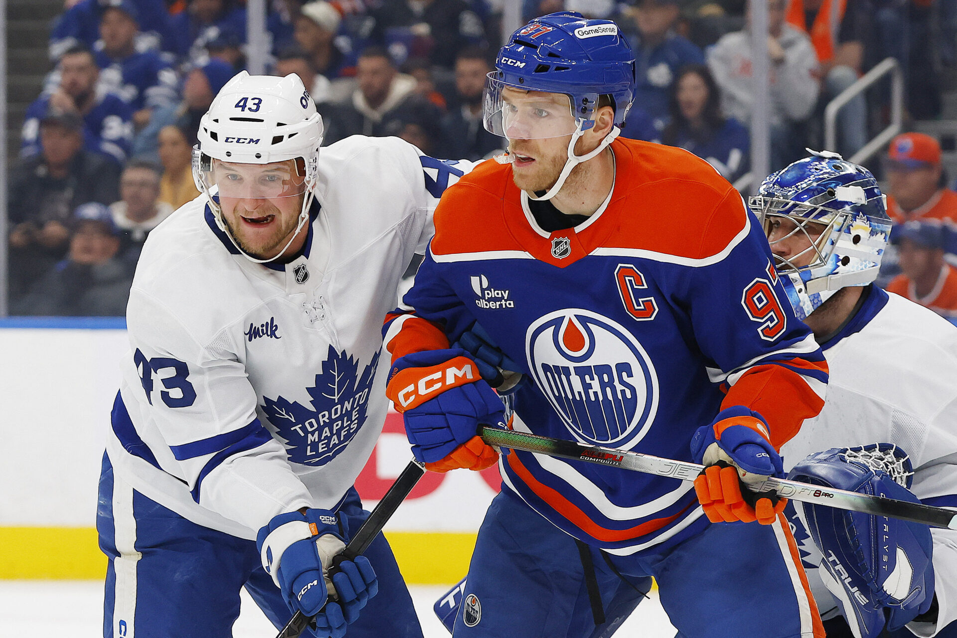 Oilers star Connor McDavid breaks Wayne Gretzky’s record