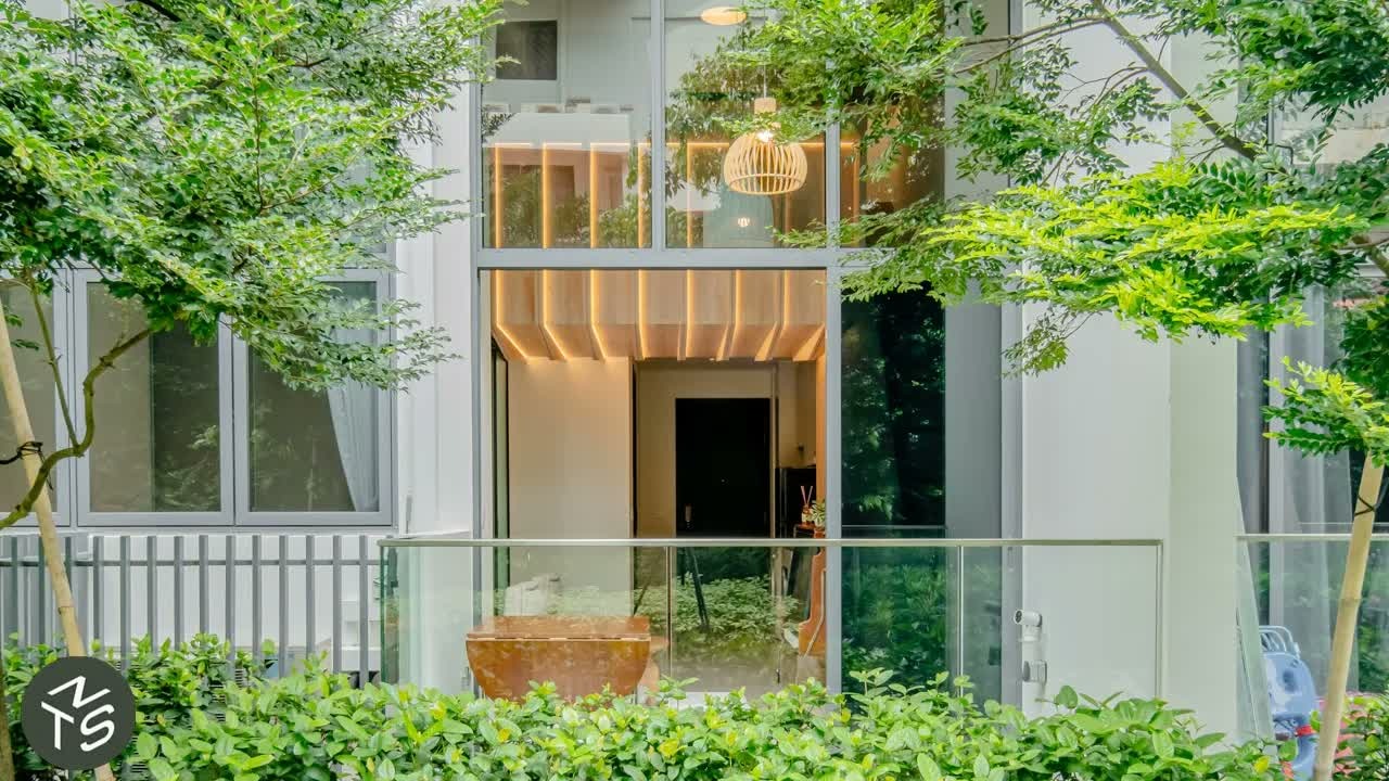 Architects used a 15-foot ceiling to build a second level in a 441 ...