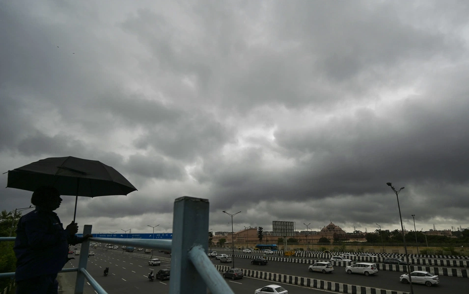 IMD red alert warns rain may disrupt Karwa Chauth moon sighting