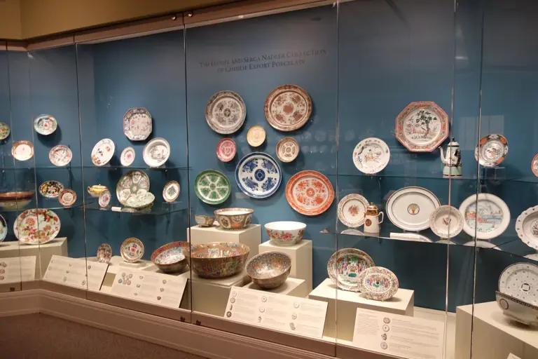 4 valuable vintage china sets collectors are scrambling to track down
