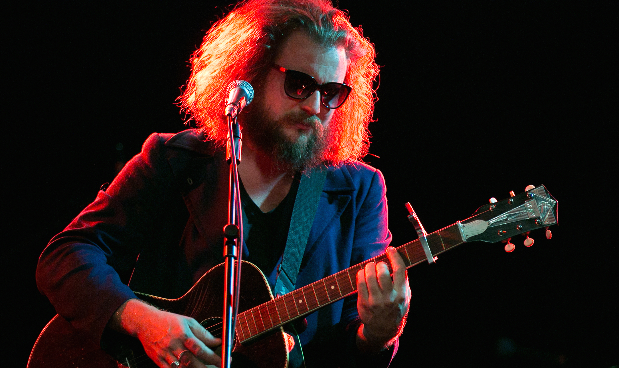 Therapie hat Jim James so viel gegeben, dass er ein Buch darüber ...