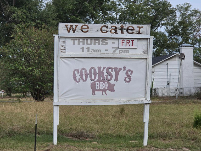 Photos: Barbecue shack burns to the ground overnight in Smith County