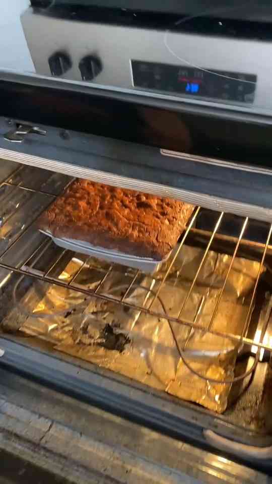 How to make a cake with a creative baking technique