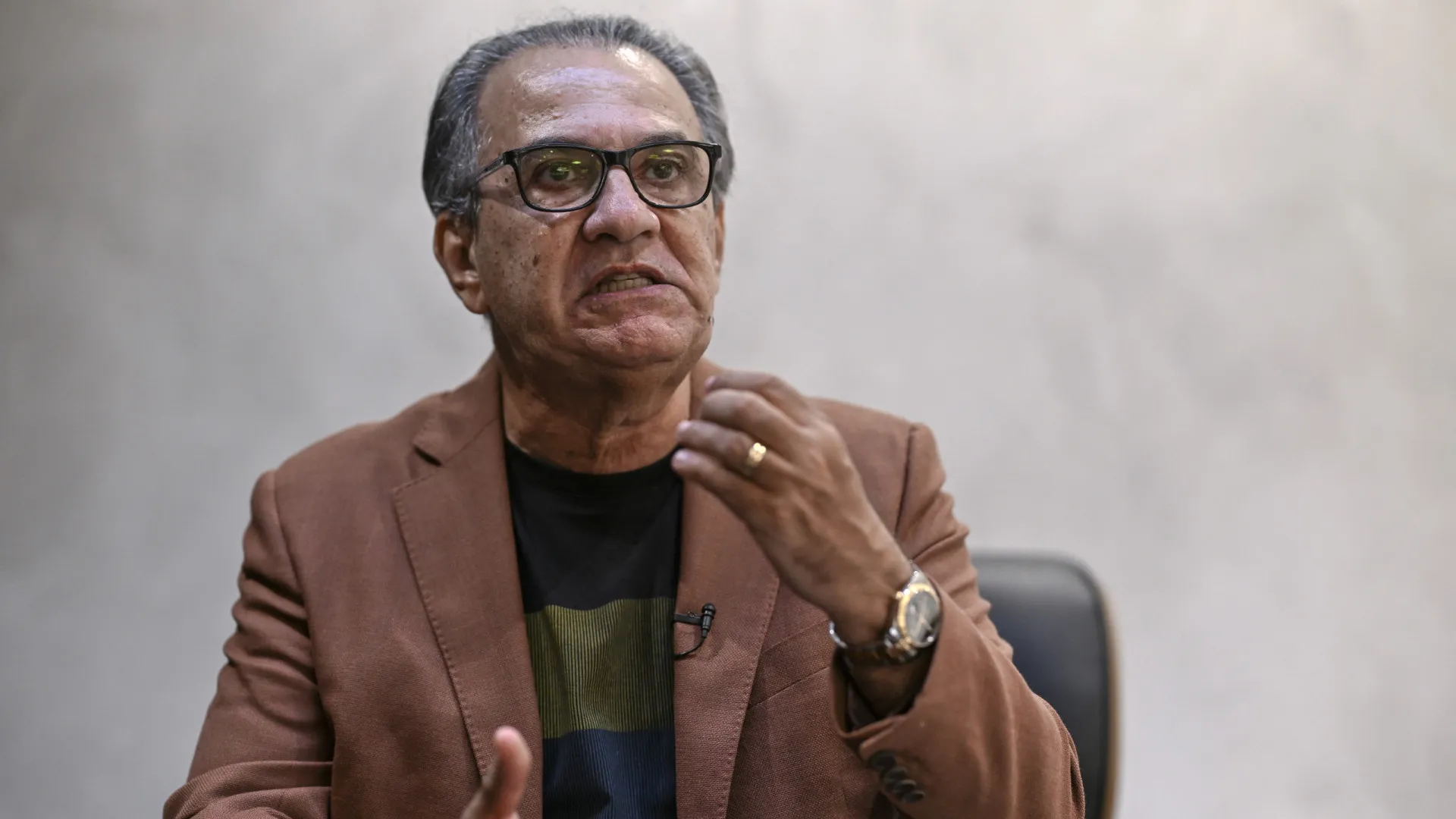 O pastor evangélico criticou a postura do candidato derrotado à Presidência da República Flávio Bolsonaro (PL), que se autoproclamou o presidente eleito do Brasil, após fugir para os EUA