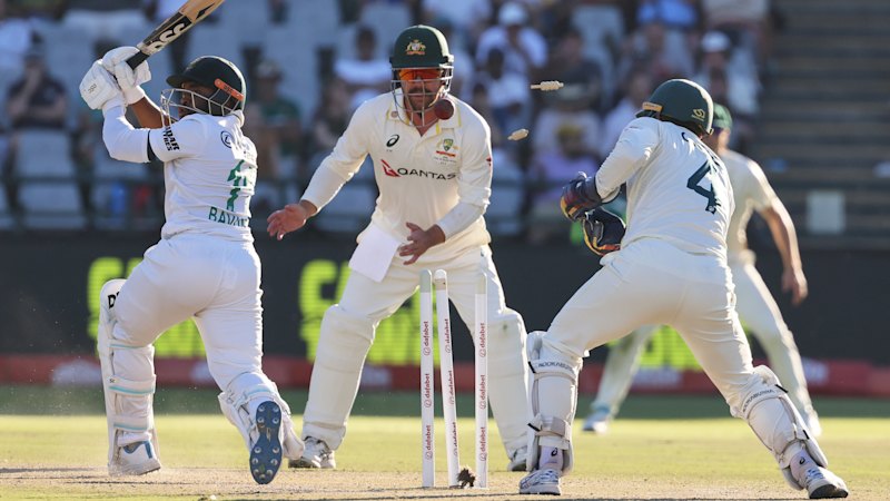 Starc, Lyon at it again as test twists towards classic finish