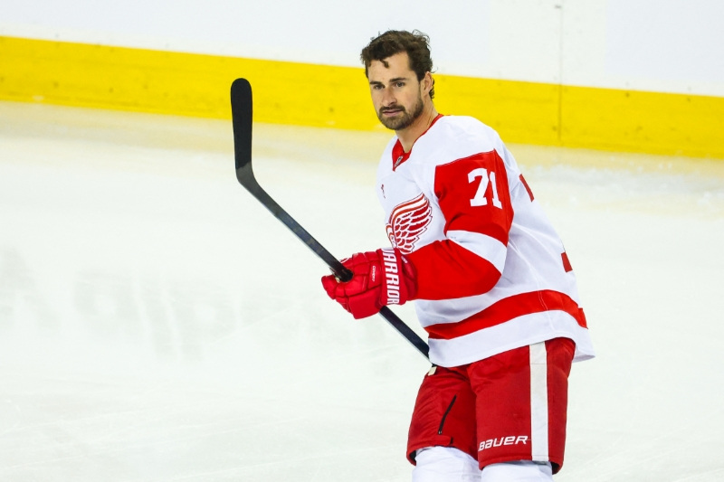 Red Wings suspend Dylan Larkin for refusing to play until trade