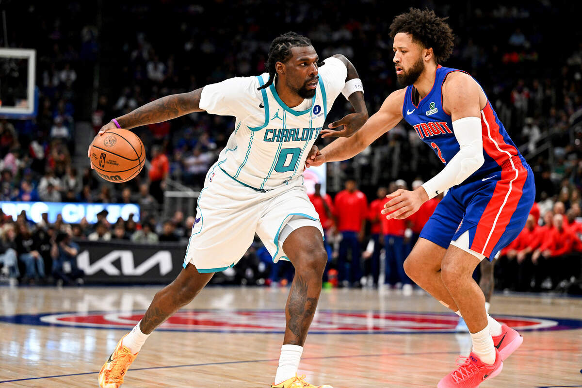 Hornets head coach Charles Lee benched Naz Reid at halftime. Here's why