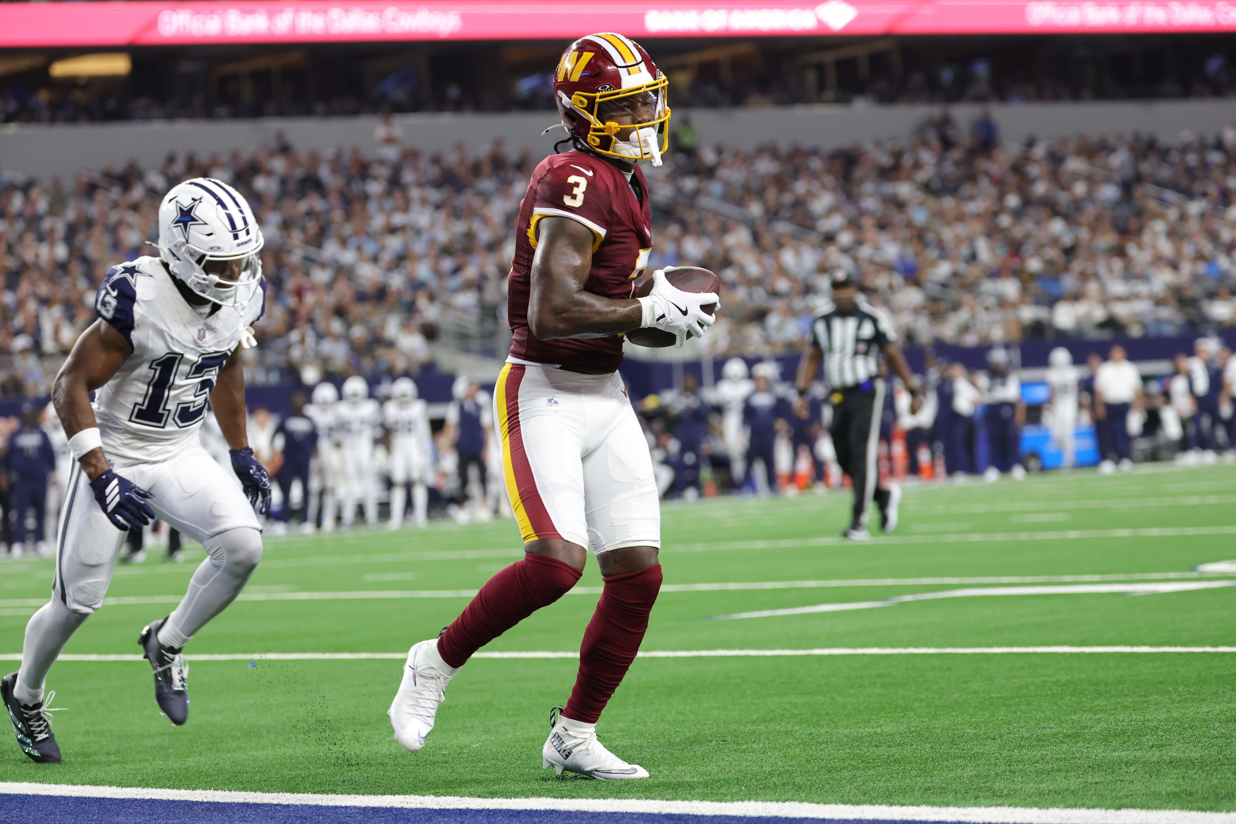 Stefon Diggs fully takes part in practice