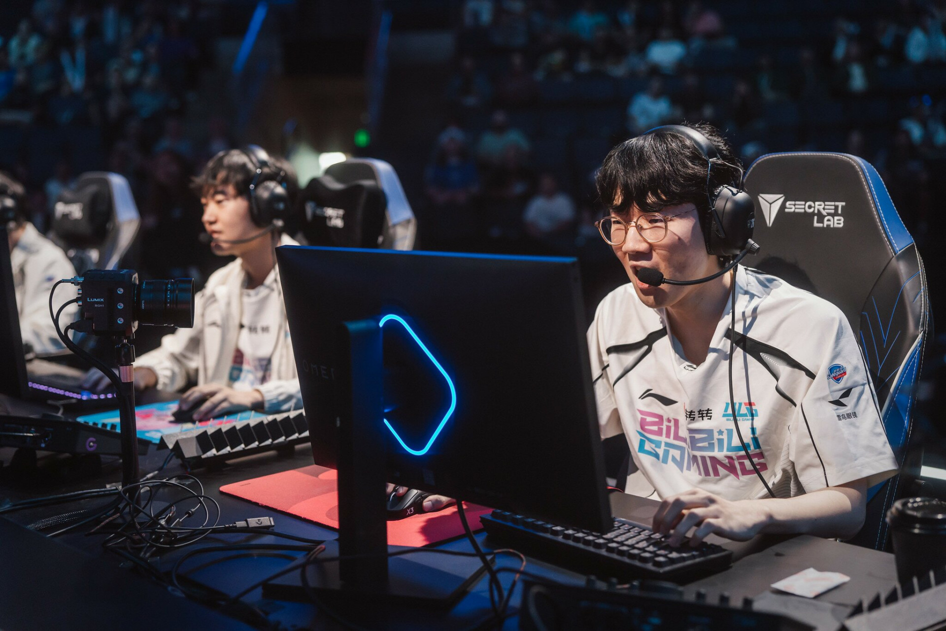 Viper addresses lack of communication: 