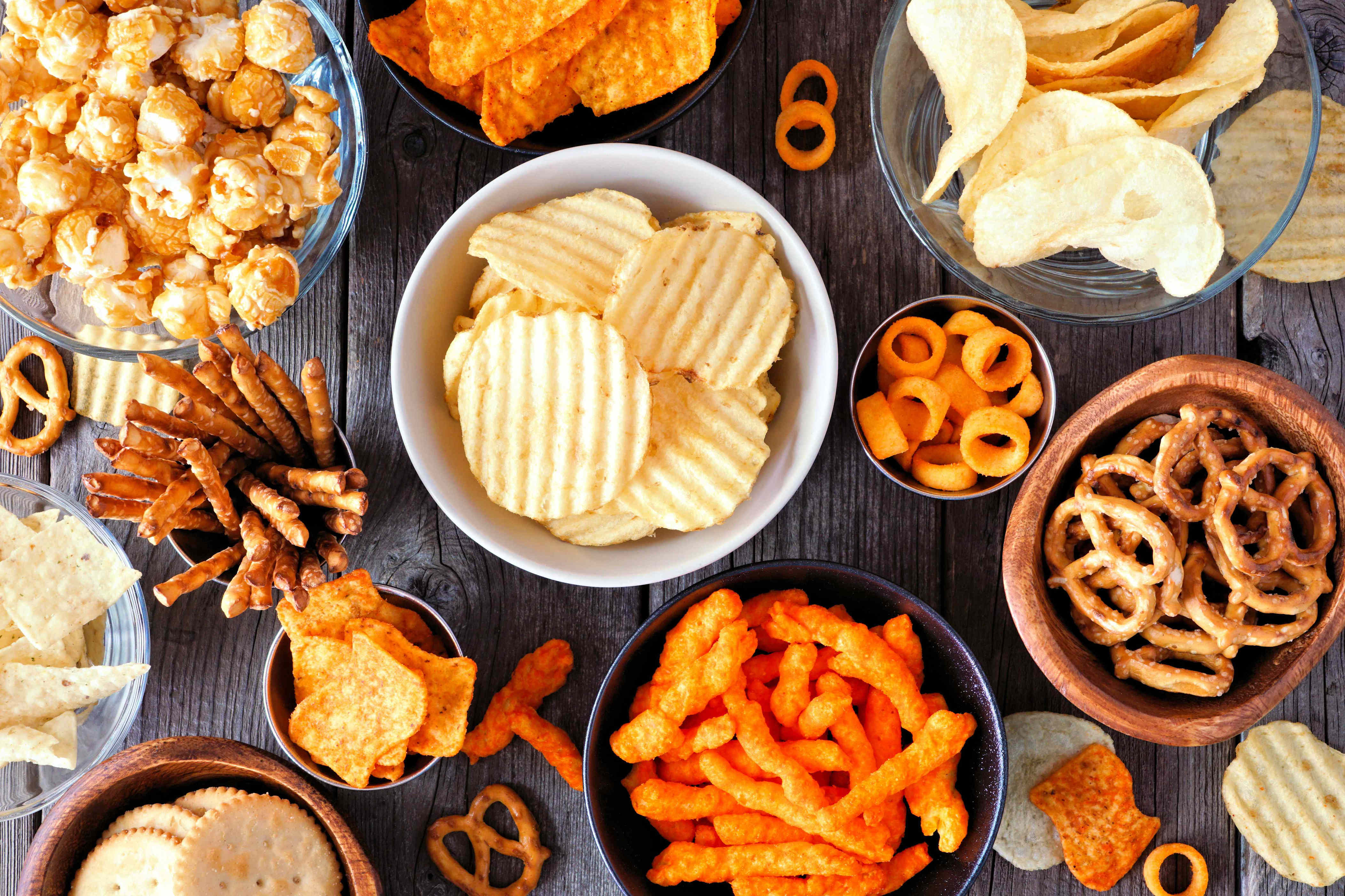 Aldi just brought back its beloved kitchen sink trail mix and added a ...