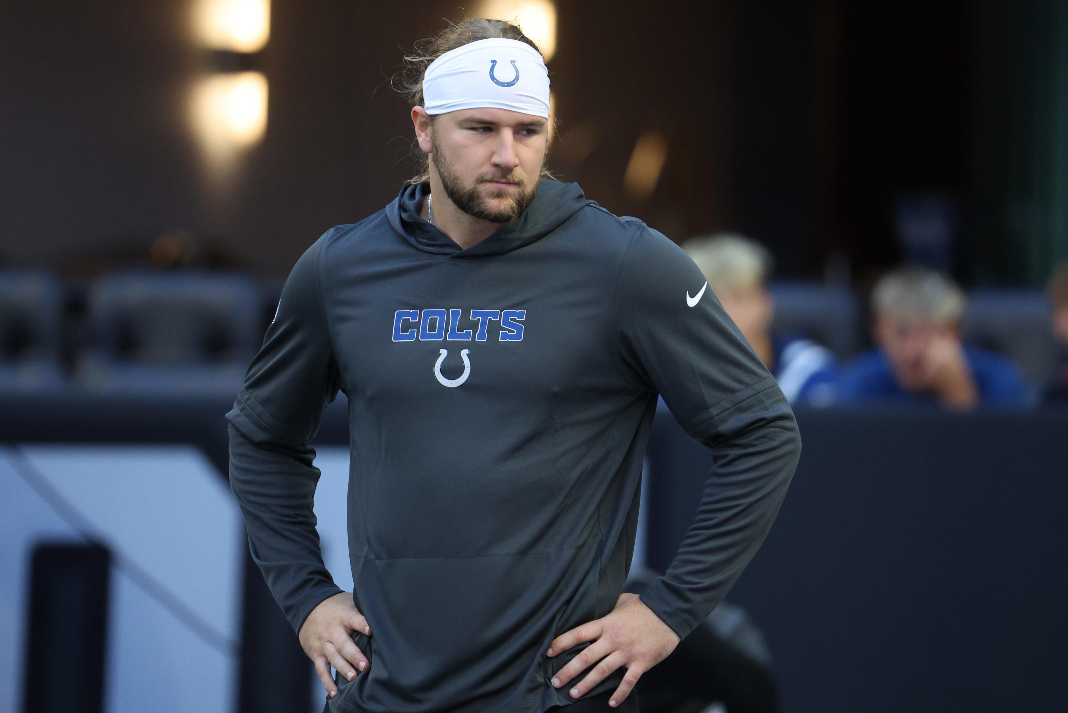 Tyler Warren records another limited practice