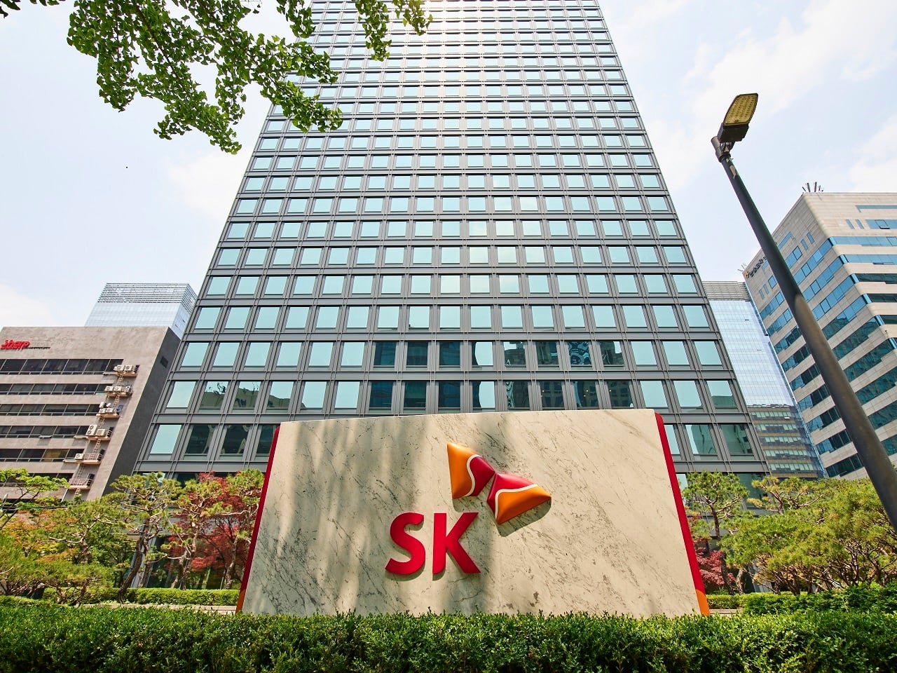 SK Group retains key CEOs, prioritizes stability and future growth