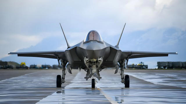 Switzerland plans 30 F-35As and seeks 394 million more francs