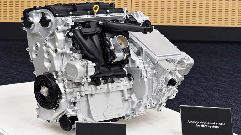 Toyota pairs new platform with next-gen hybrid built around all-new gas ...