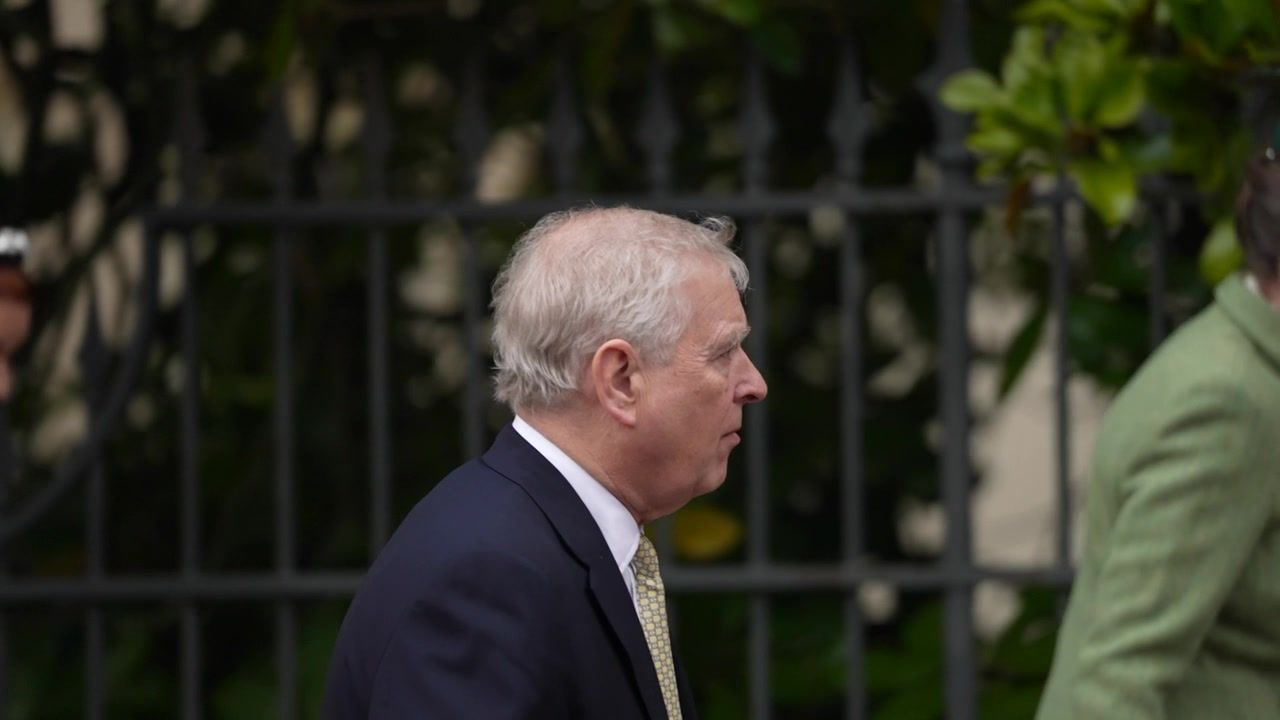 New Andrew shame as police probe Jeffrey Epstein's stay at King's ...