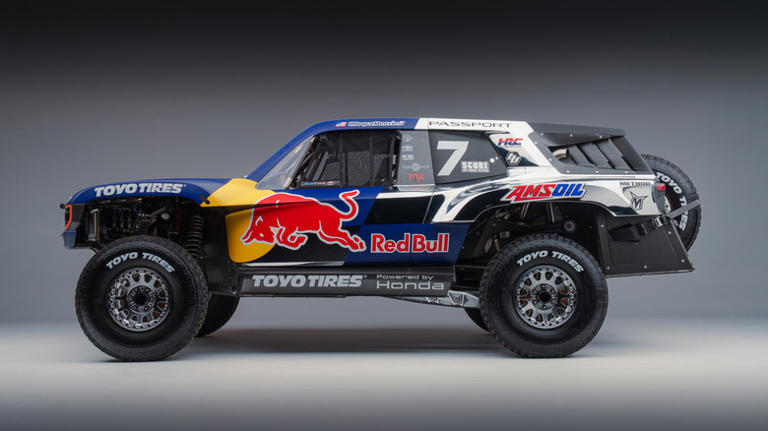 Honda Racing unleashes a 1,300+ HP hybrid Passport trophy truck