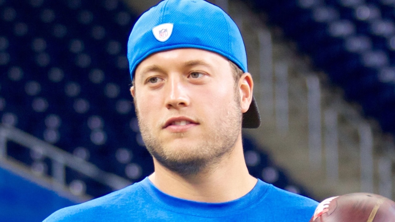 Wife of LA Rams QB Matthew Stafford reads a study about 75 percent of ...