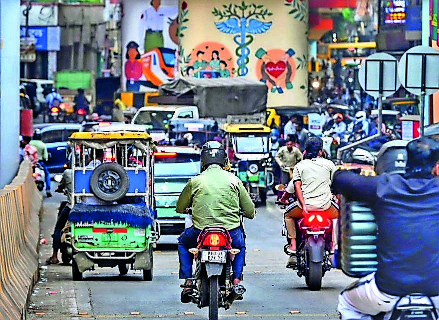 E-rickshaws have free run on 12 banned routes