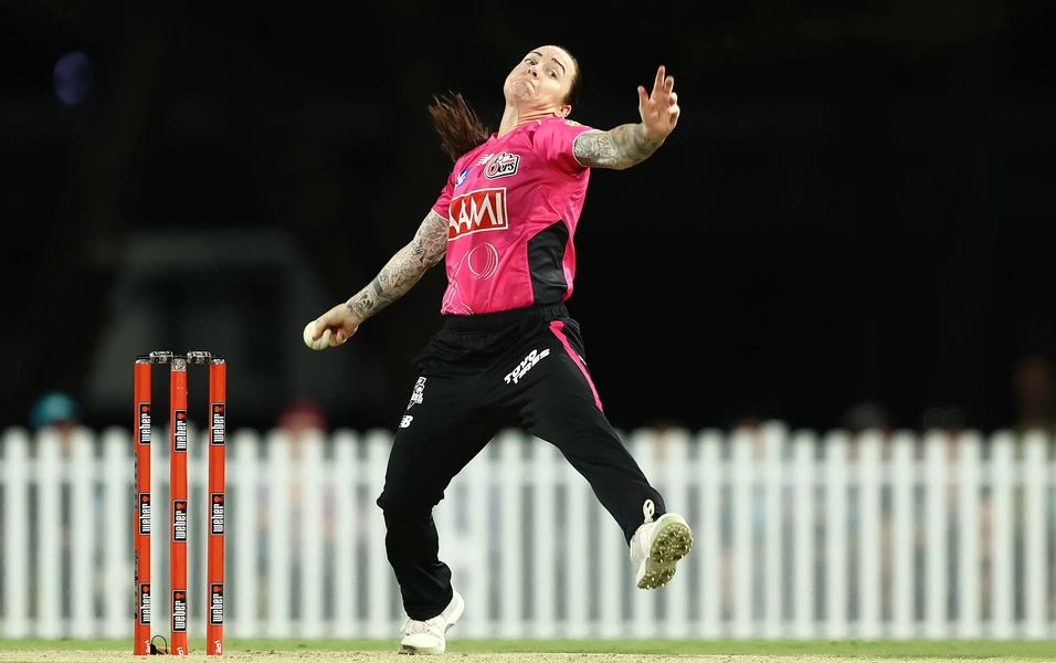 Coyte's last-ball heroics give Sixers thrilling win over Heat