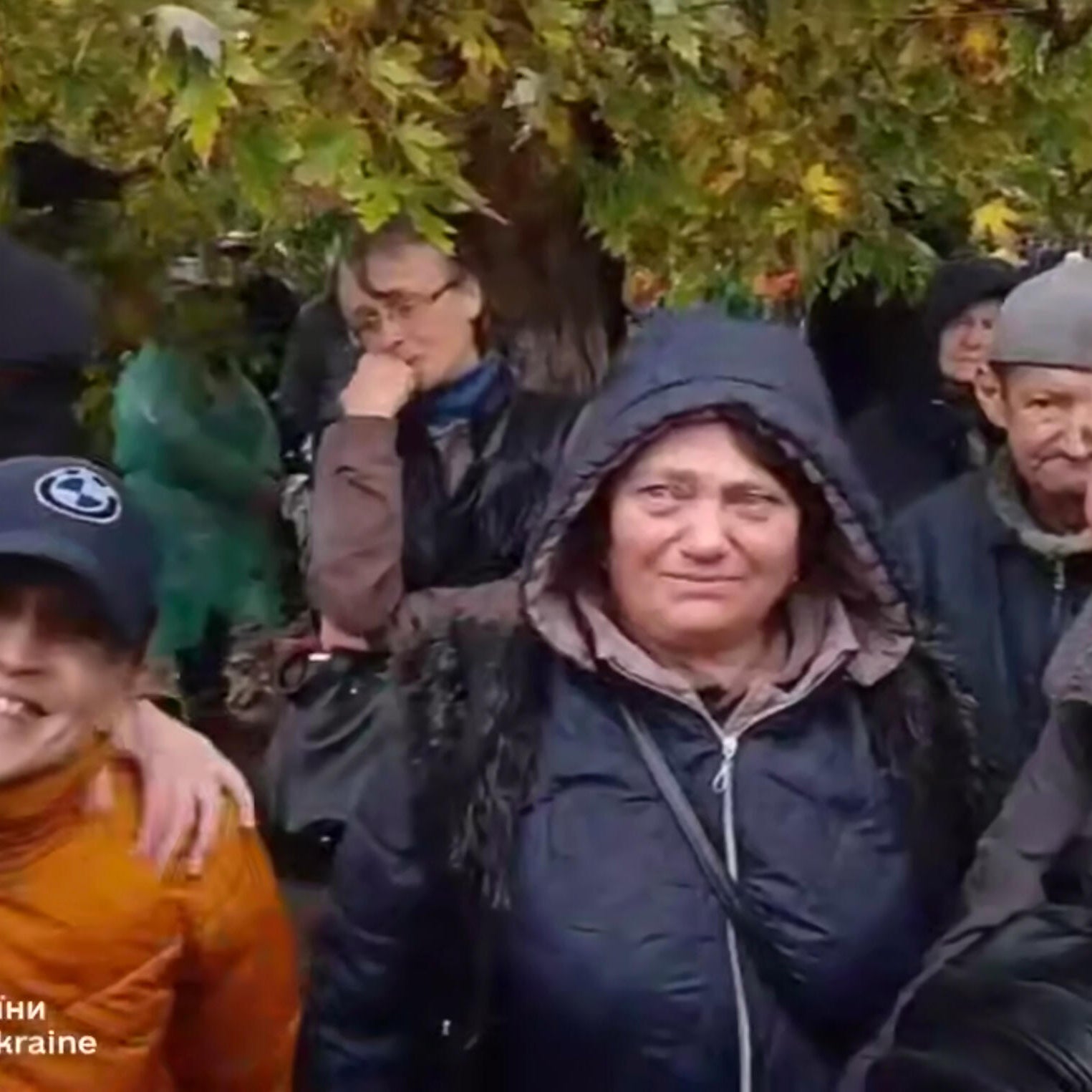 Ukrainians trapped in Russia-held city evacuate during local ceasefire