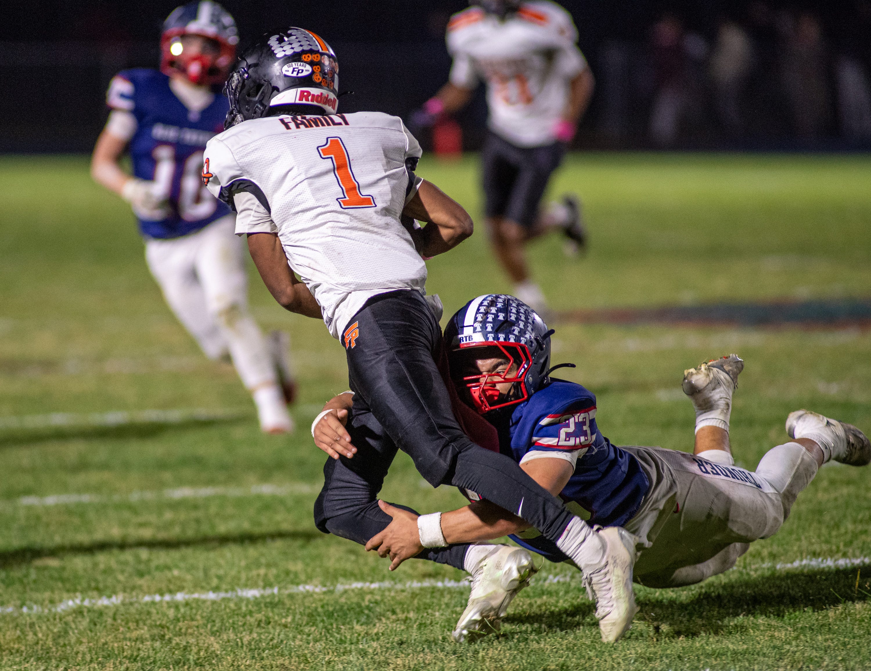 IHSA football round 1 scores, highlights for Rockford-area playoff teams
