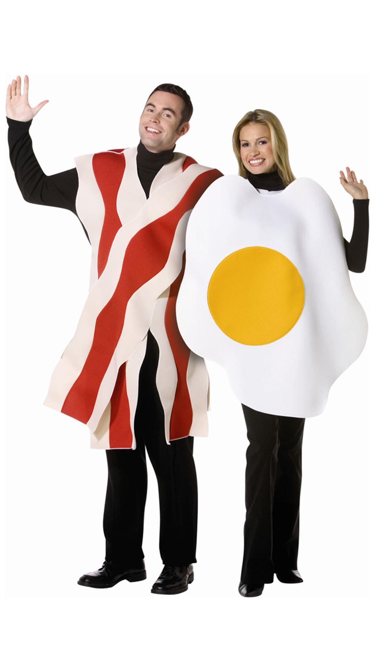 15 funny Halloween costumes for couples