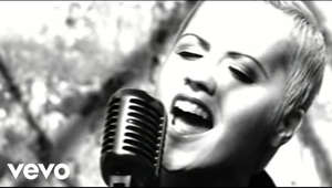Music video by The Cranberries performing Zombie. (C) 1994 The Island Def Jam Music Group

#TheCranberries #Zombie #Vevo #Rock