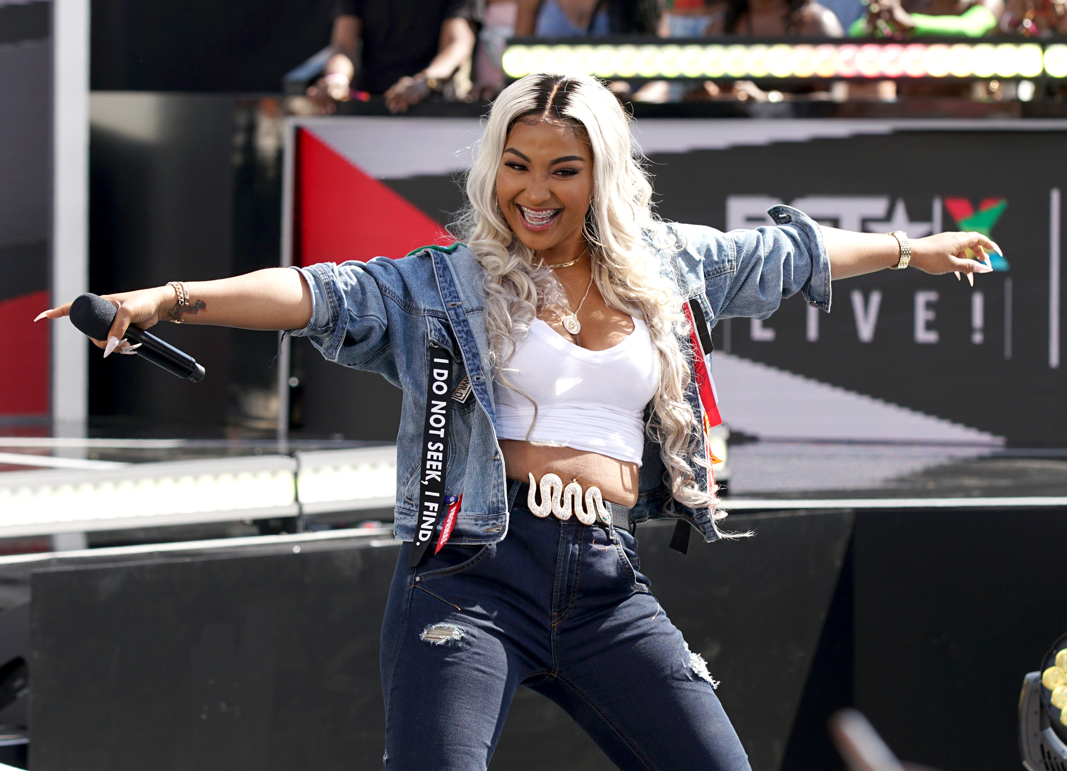 Jamaican Artist Shenseea Signs With Interscope Drops New